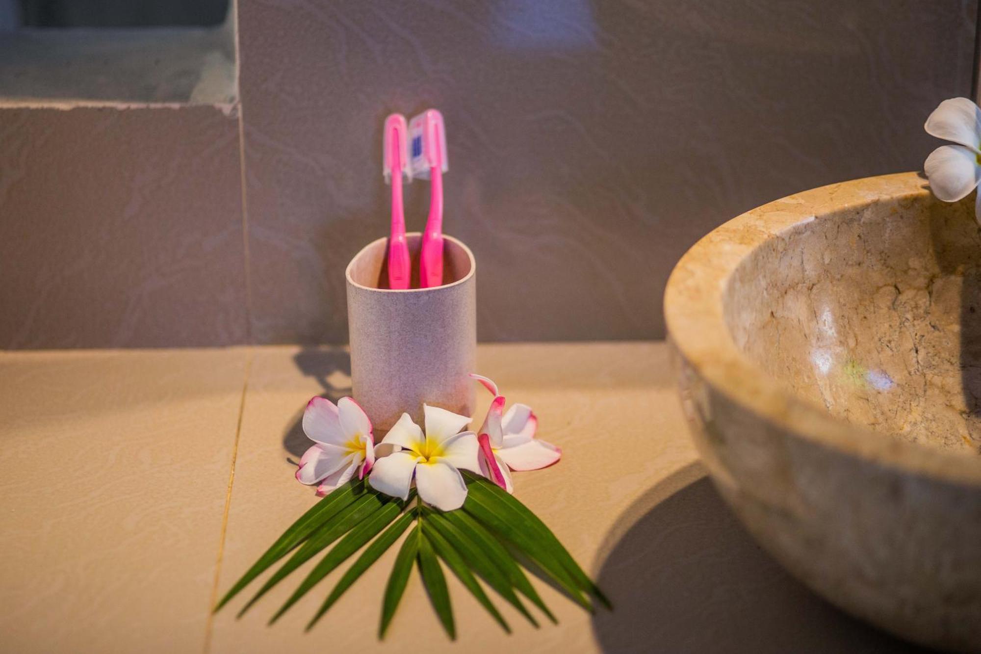 Hotel The Parnas Nusa Lembongan Zewnętrze zdjęcie