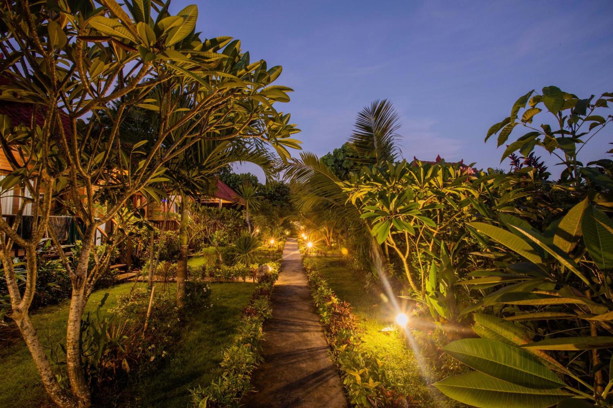 Hotel The Parnas Nusa Lembongan Zewnętrze zdjęcie